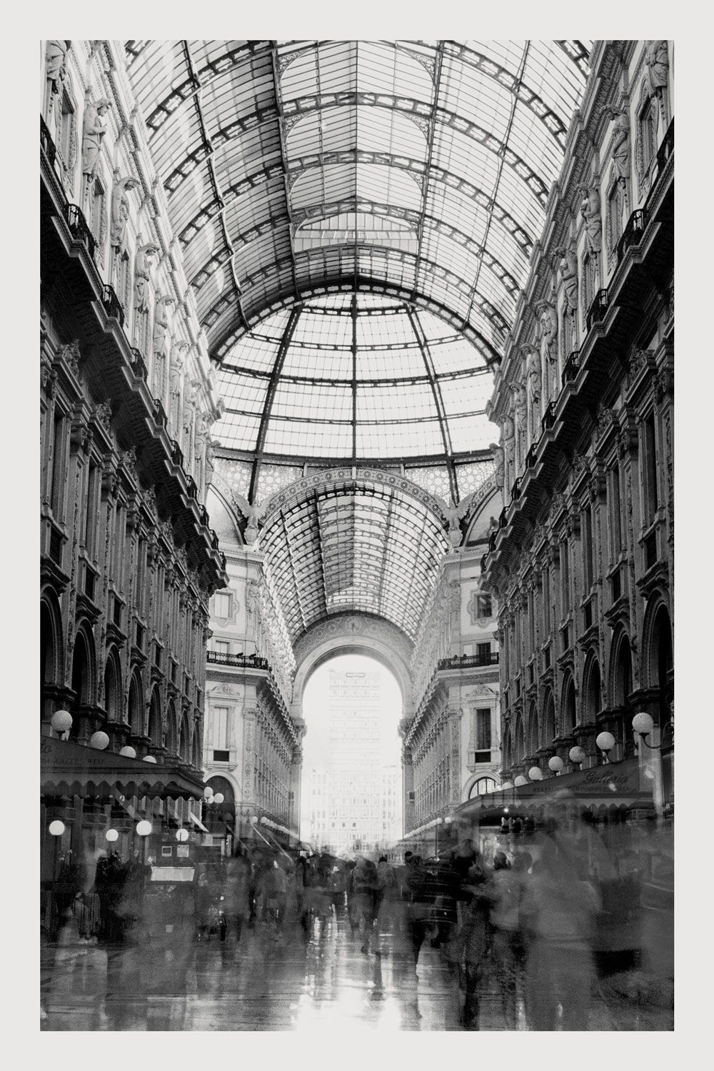 Milan at the Parisian Kasbah